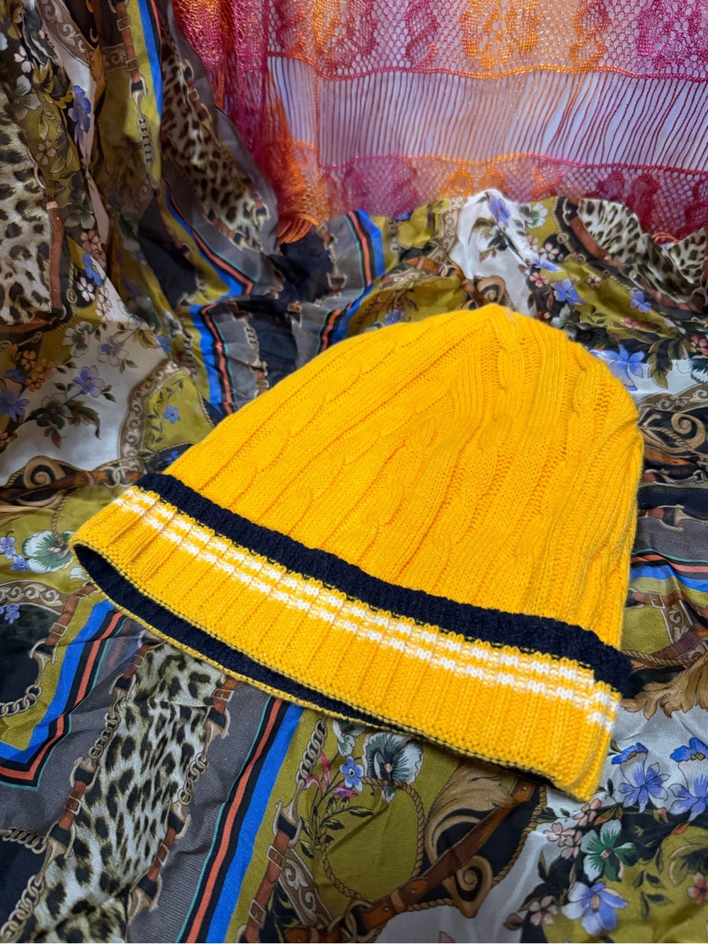 Sony Costumes Women’s Y2K Yellow Knit Beanie with Navy Stripe